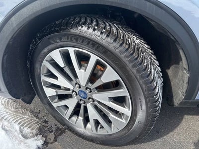 2022 Ford Escape Titanium