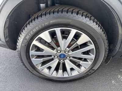 2022 Ford Escape Titanium