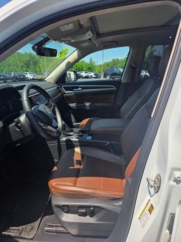2022 Volkswagen Atlas 3.6L V6 SE w/Technology