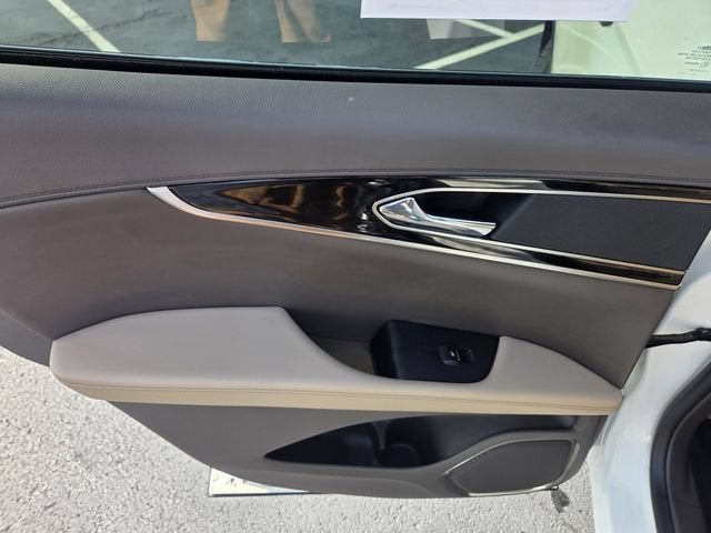 2021 Lincoln Nautilus Standard