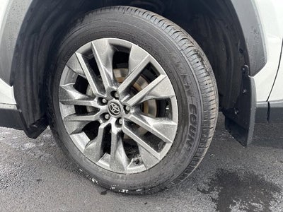 2023 Toyota RAV4 XLE Premium