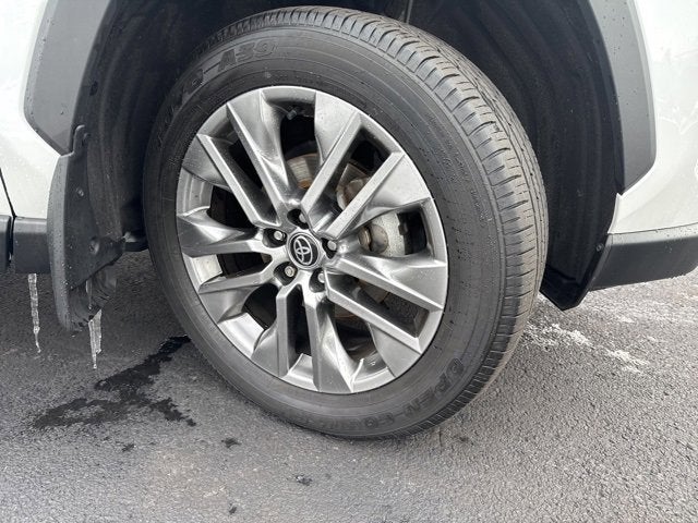 2023 Toyota RAV4 XLE Premium