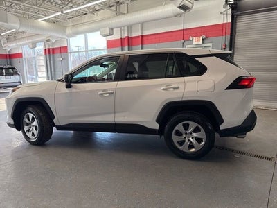 2022 Toyota RAV4 LE