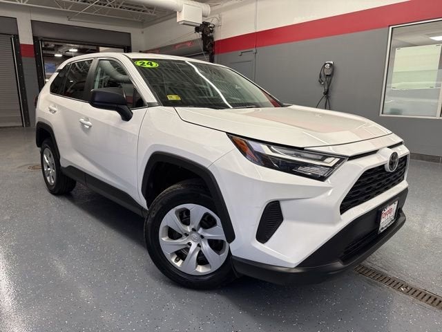 2024 Toyota RAV4 LE