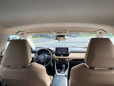 2021 Toyota RAV4 LE