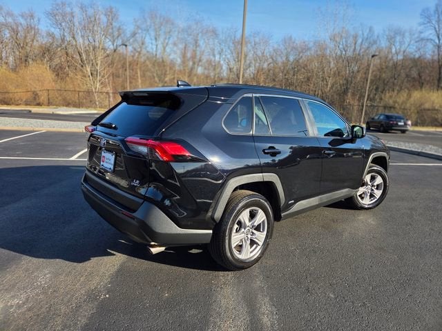 2025 Toyota RAV4 Hybrid LE