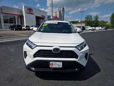 2025 Toyota RAV4 XLE