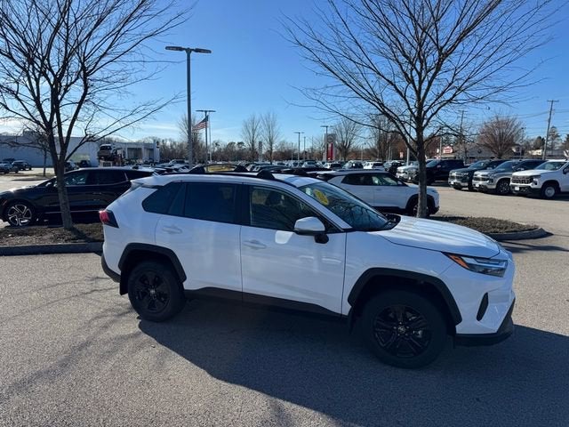 2025 Toyota RAV4 XLE