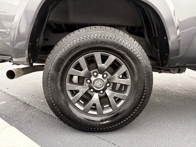 2022 Toyota Tacoma SR5