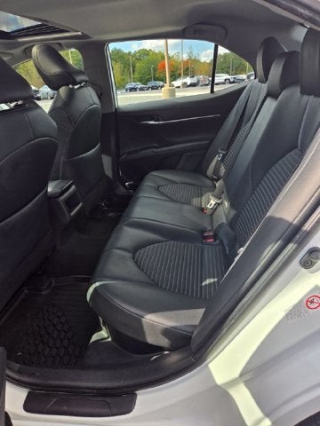 2019 Toyota Camry Hybrid SE