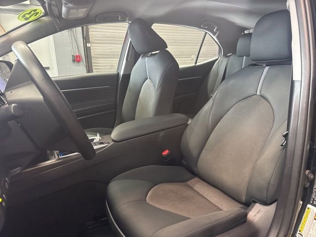 2023 Toyota Camry Hybrid LE