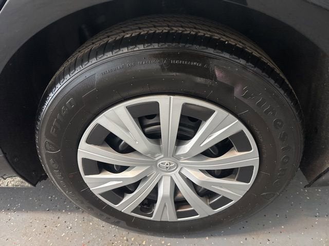 2023 Toyota Camry Hybrid LE