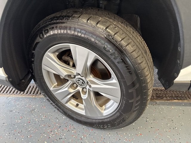 2022 Toyota RAV4 Hybrid XLE