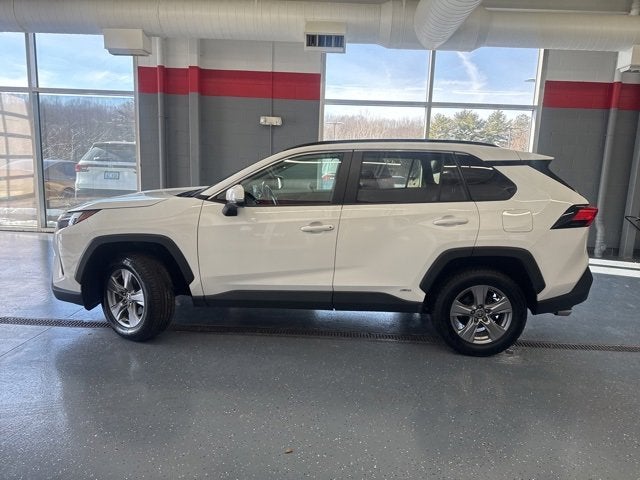 2022 Toyota RAV4 Hybrid XLE