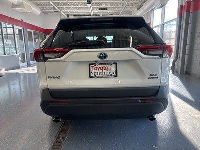2022 Toyota RAV4 Hybrid XLE