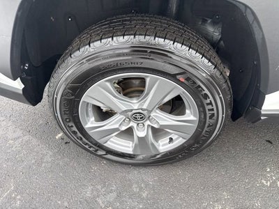 2025 Toyota RAV4 Hybrid XLE