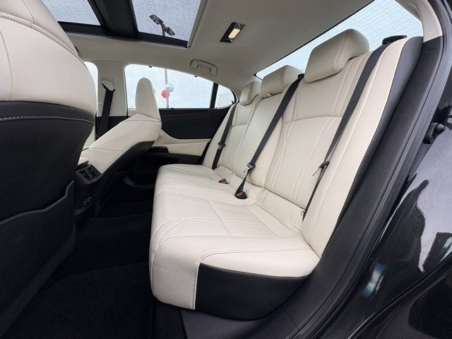 2022 Lexus ES 350 Ultra Luxury