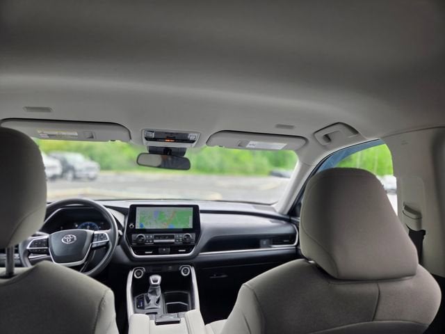 2026 Toyota Grand Highlander LE