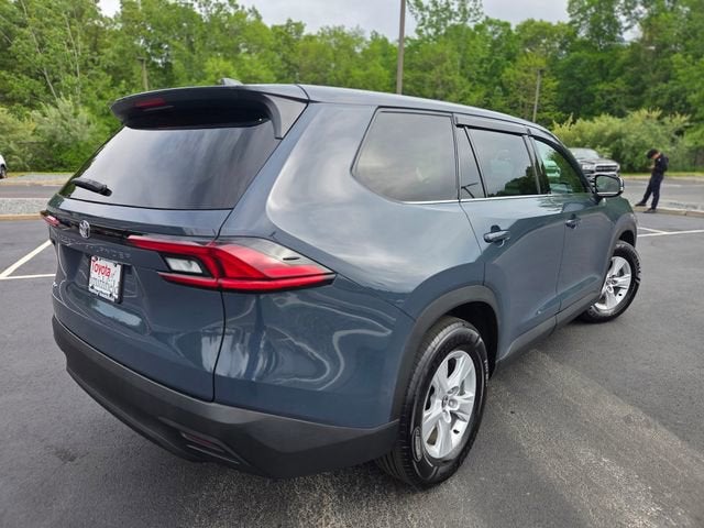 2026 Toyota Grand Highlander LE