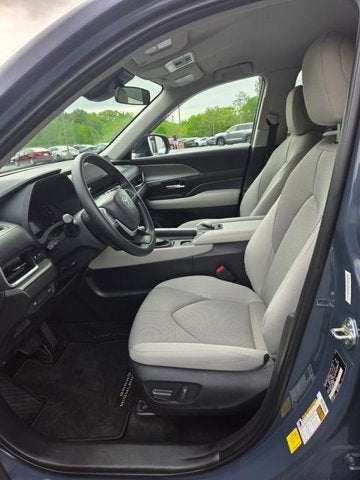 2026 Toyota Grand Highlander LE
