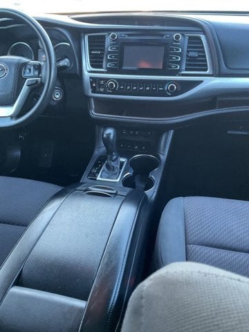2018 Toyota Highlander LE