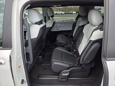 2025 Toyota Sienna XSE