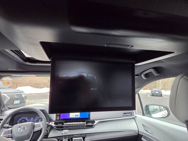 2025 Toyota Sienna XSE