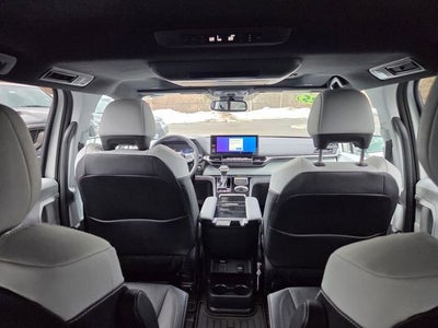 2025 Toyota Sienna XSE