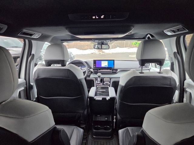 2025 Toyota Sienna XSE