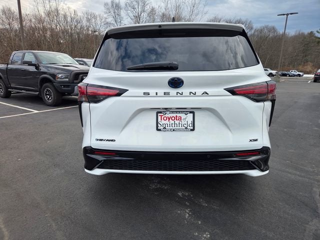 2025 Toyota Sienna XSE