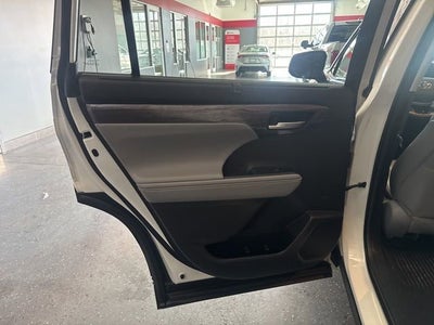 2021 Toyota Highlander Limited