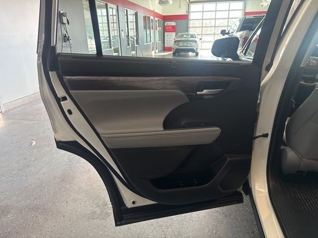 2021 Toyota Highlander Limited