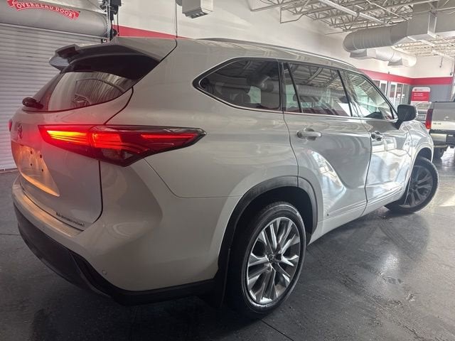 2021 Toyota Highlander Limited