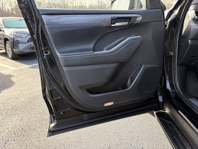 2022 Toyota Highlander Limited