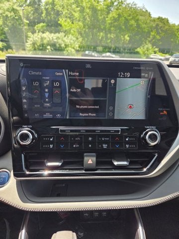 2021 Toyota Highlander Hybrid Platinum