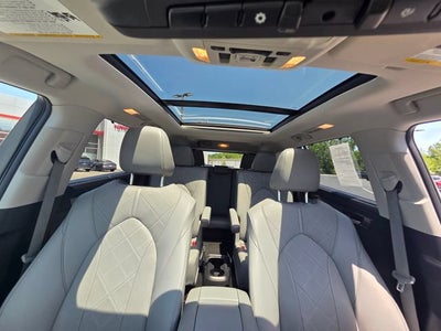 2021 Toyota Highlander Hybrid Platinum