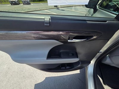 2021 Toyota Highlander Hybrid Platinum