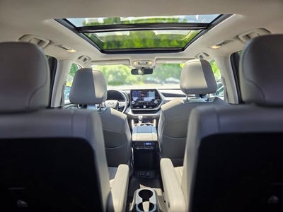 2021 Toyota Highlander Hybrid Platinum