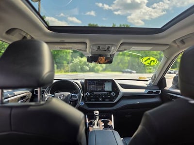 2021 Toyota Highlander Hybrid Platinum