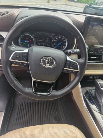 2021 Toyota Highlander Hybrid Platinum