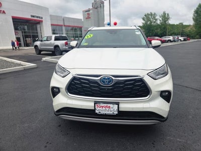 2021 Toyota Highlander Hybrid Platinum