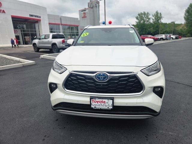2021 Toyota Highlander Hybrid Platinum
