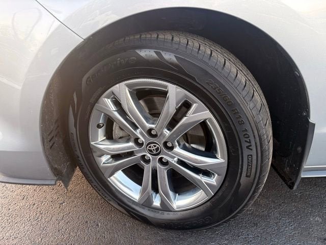 2023 Toyota Sienna Platinum