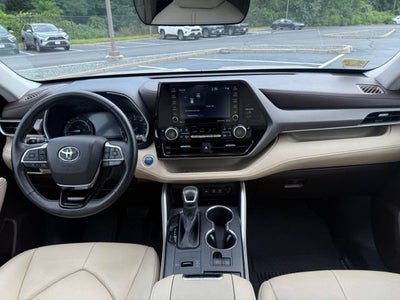 2021 Toyota Highlander Hybrid XLE