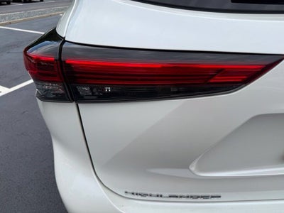 2021 Toyota Highlander Hybrid XLE