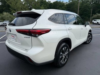 2021 Toyota Highlander Hybrid XLE