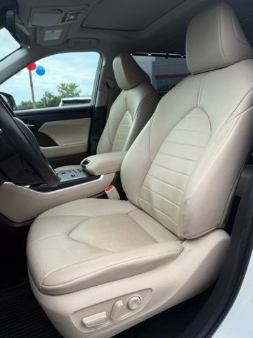 2021 Toyota Highlander Hybrid XLE