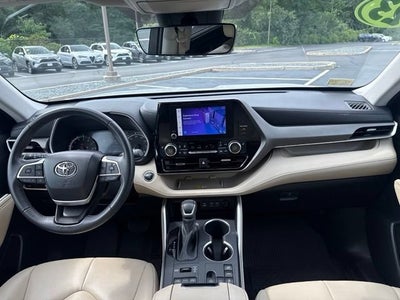2023 Toyota Highlander XLE