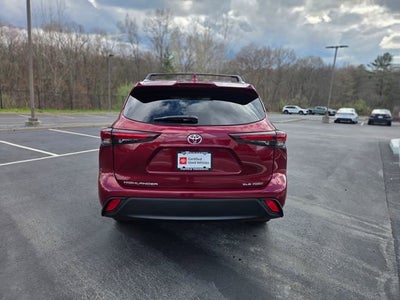 2024 Toyota Highlander XLE