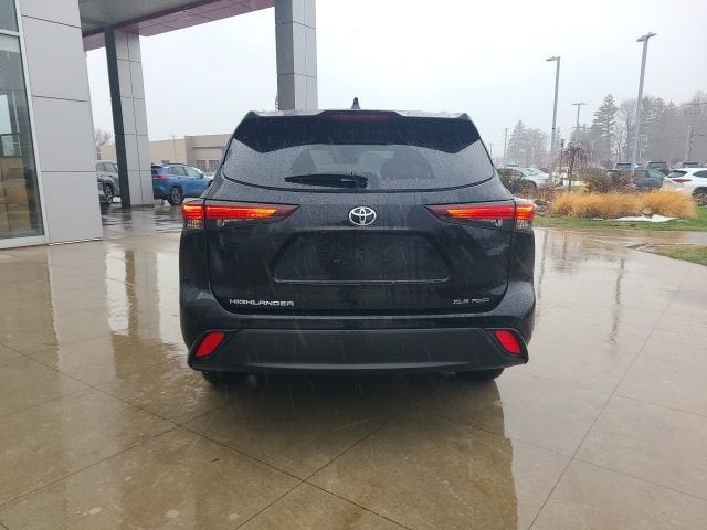 2024 Toyota Highlander XLE